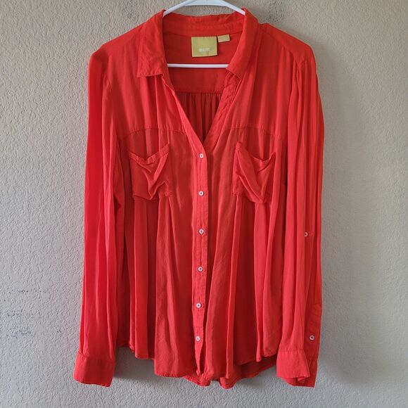Anthropologie Tops - Anthropologie Button Down Roll Tab Sleeve Sleeve Shirt Women Large Rayon Pockets